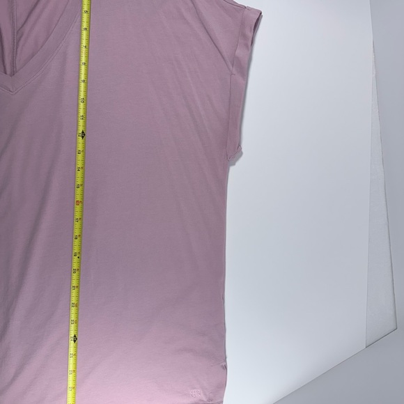 Banana Republic Mauve V-Neck Short Sleeve Top - Picture 4 of 5